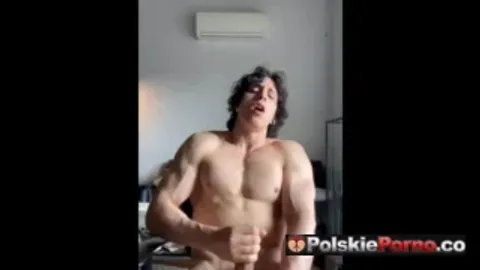 Darmowe Polskie Porno Tunisian psycho stroking his cock
