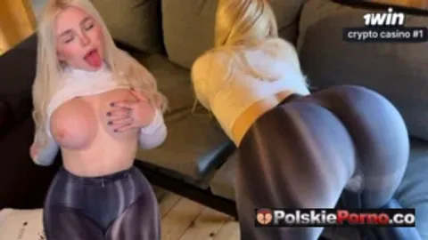 Darmowe Polskie Porno A girl in leggings with a huge ass came to visit
