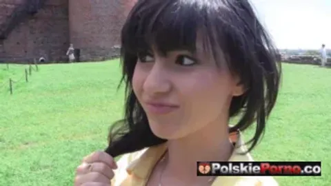 Polskie Porno XES - Monika gives herself a present for her 18th birthday