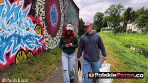 Polskie Filmy Porno A young, strong man helped me with the groceries and I let him fuck me.